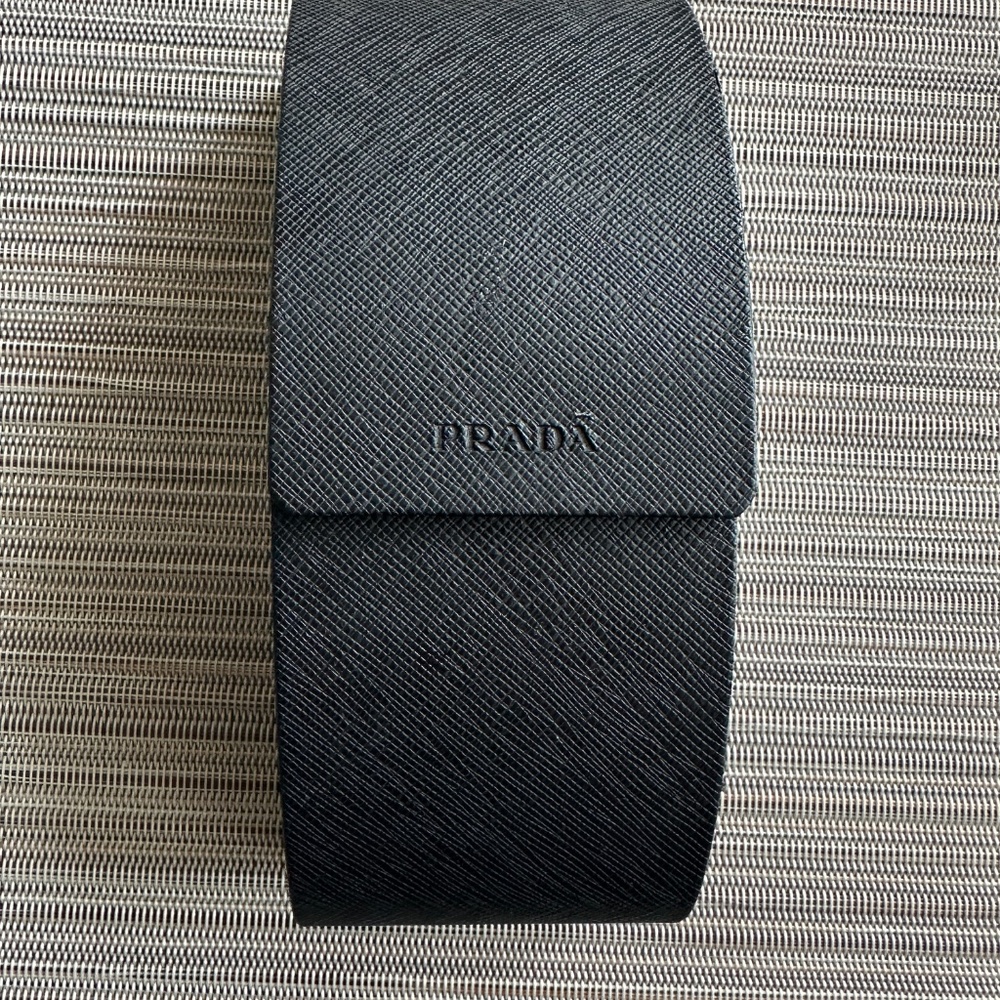 Prada sunglasses - Picture 10 of 11